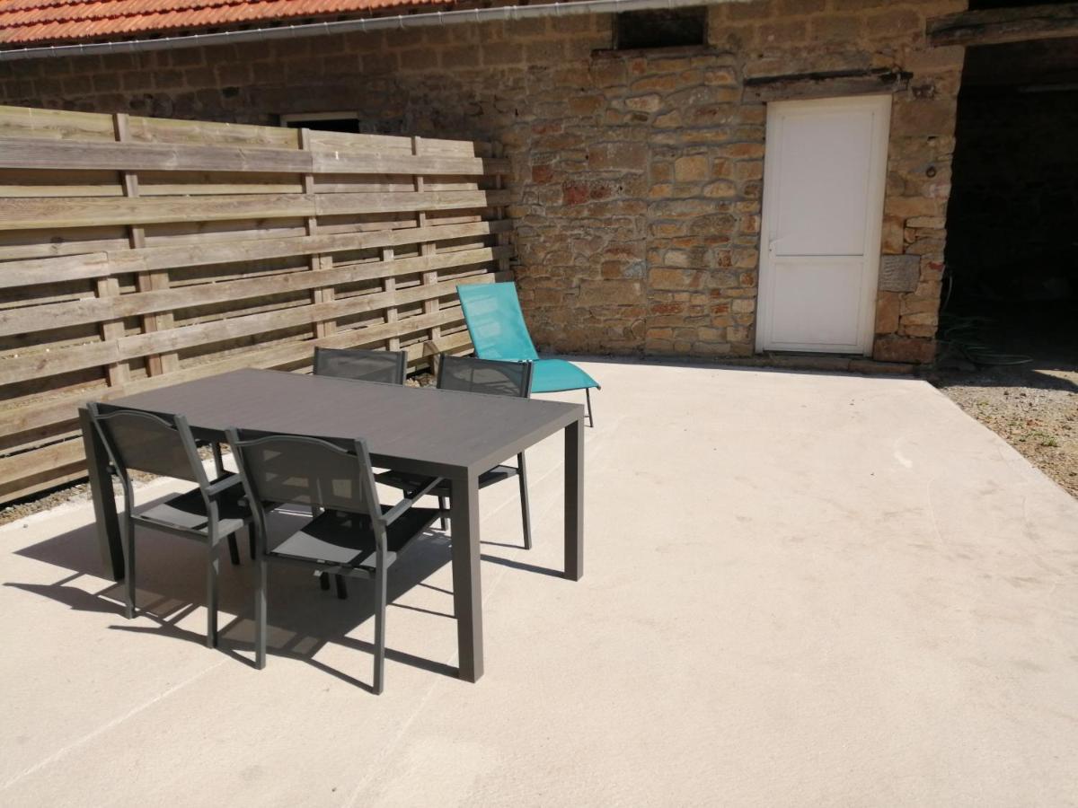 Maison Jullouville Au Calme Εξωτερικό φωτογραφία