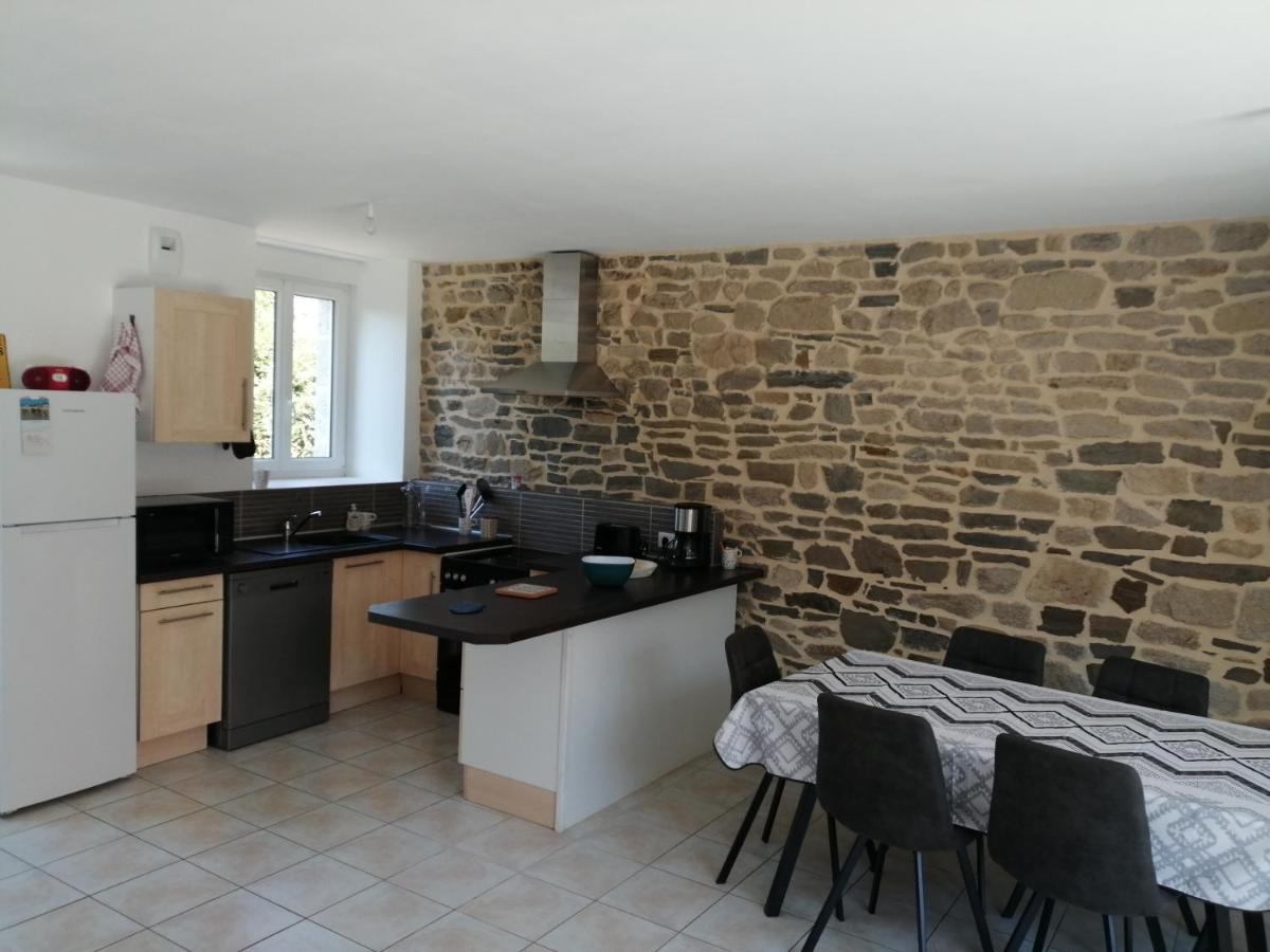 Maison Jullouville Au Calme Εξωτερικό φωτογραφία