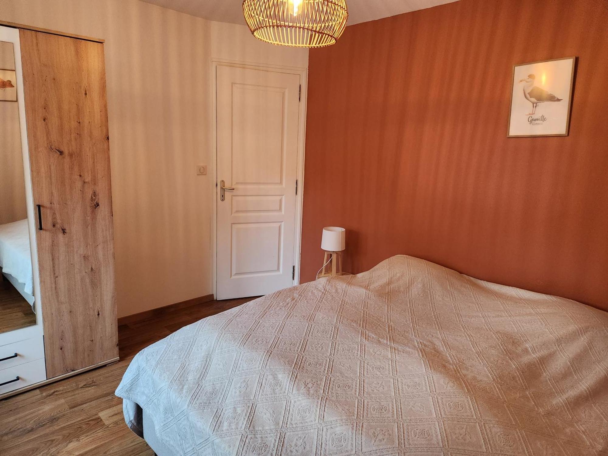Maison Jullouville Au Calme Εξωτερικό φωτογραφία